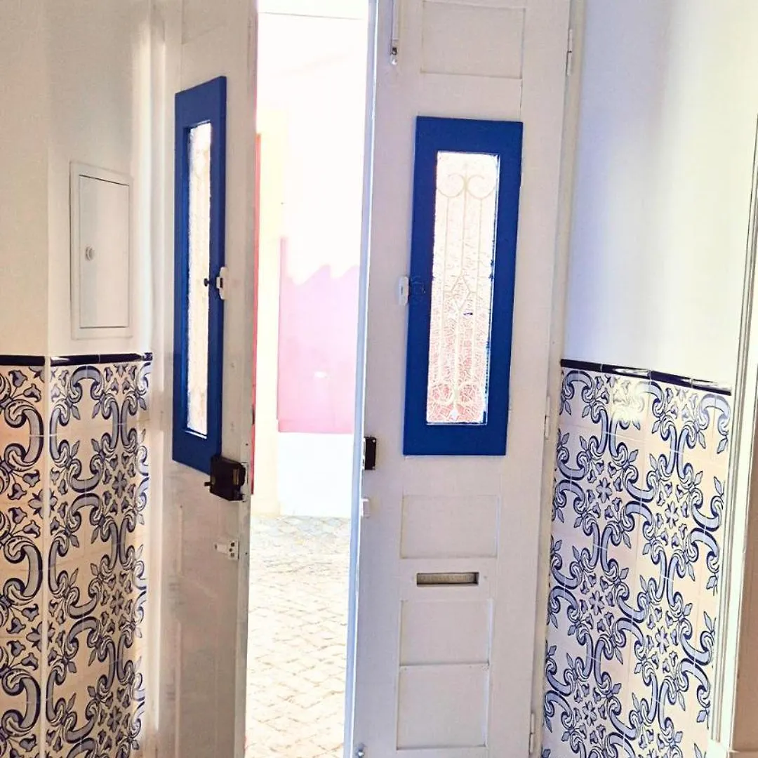 4-Bedroom Townhouse With Terrace In Center Oldtown Lagos
